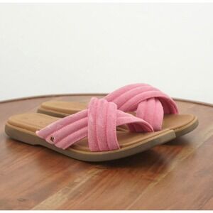 Reef Pink Cross-Strap Sandals